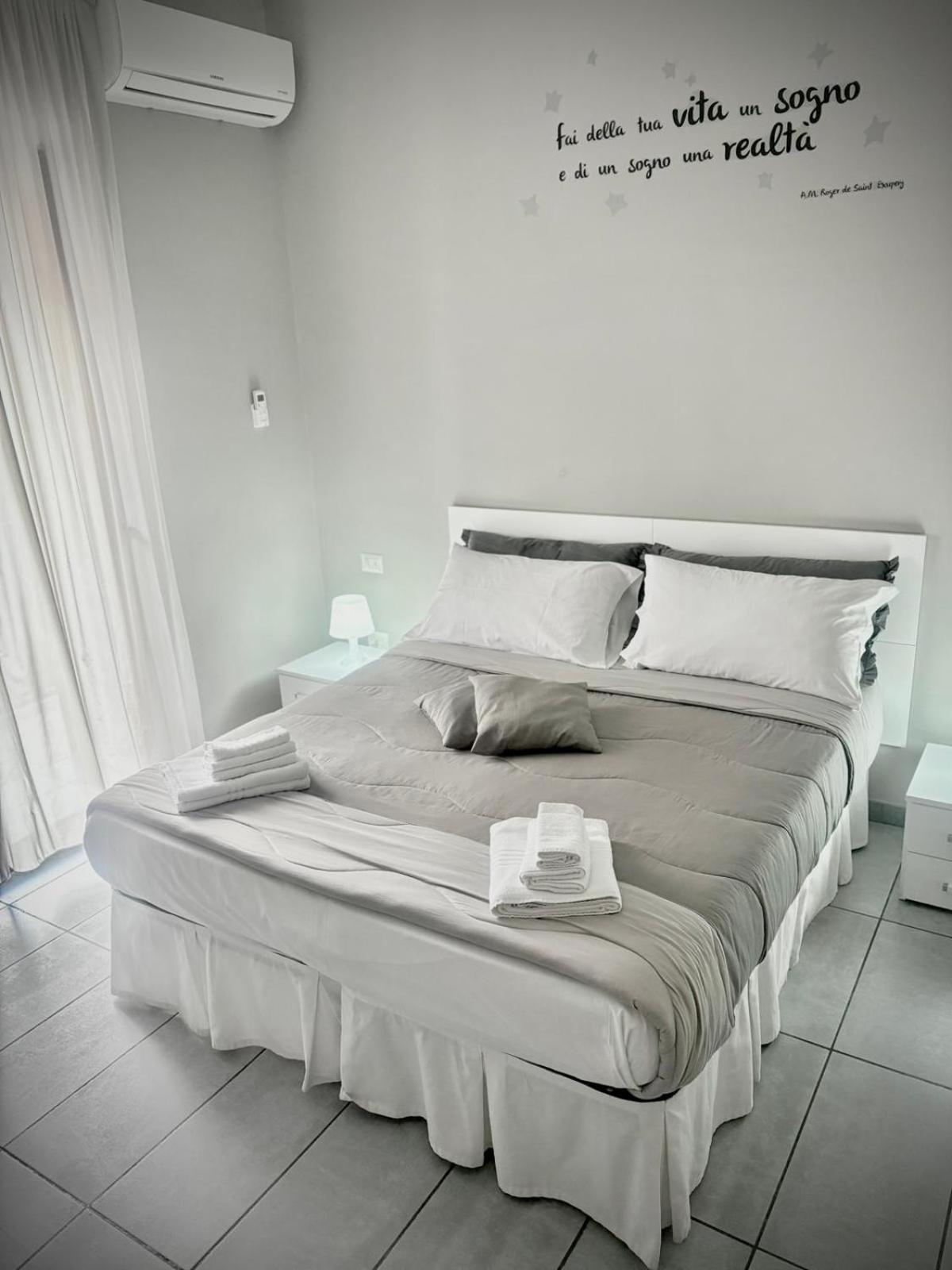 Rianna House B&B Nápoly Kültér fotó